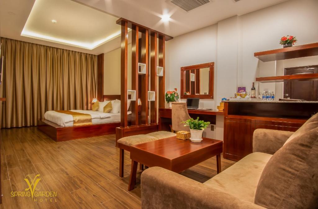 Spring Garden Hotel Lk Long Khanh Экстерьер фото